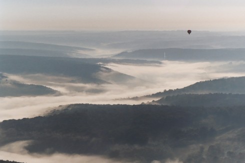 Survol de la Meuse Bancs de brouillard vu du ballon